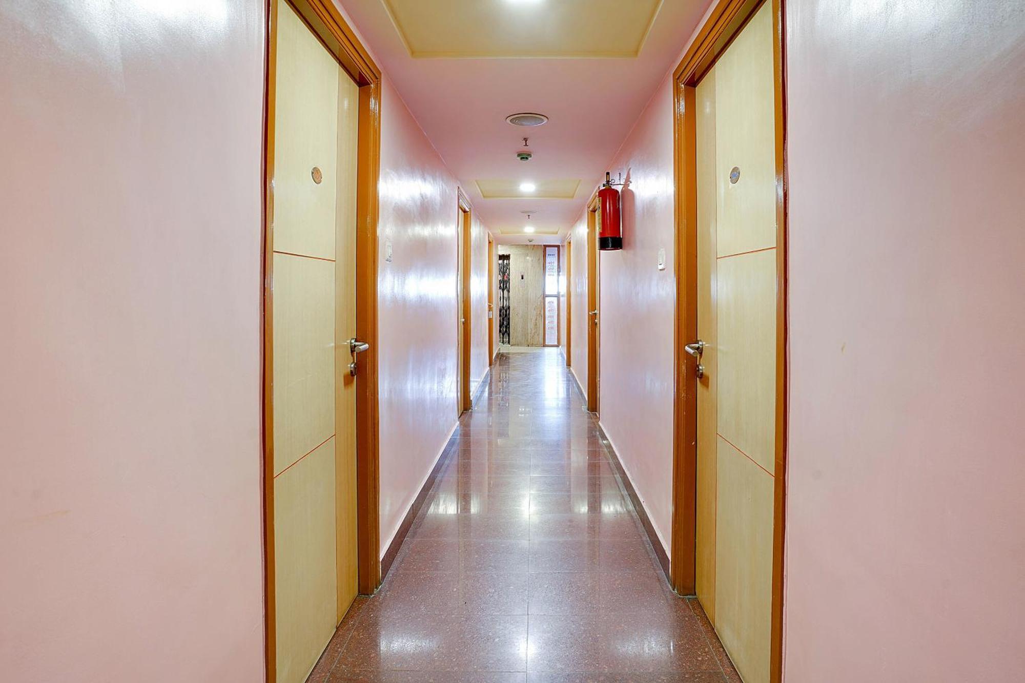 Hotel O Shanta Residency Lodge Sururnagar Екстер'єр фото