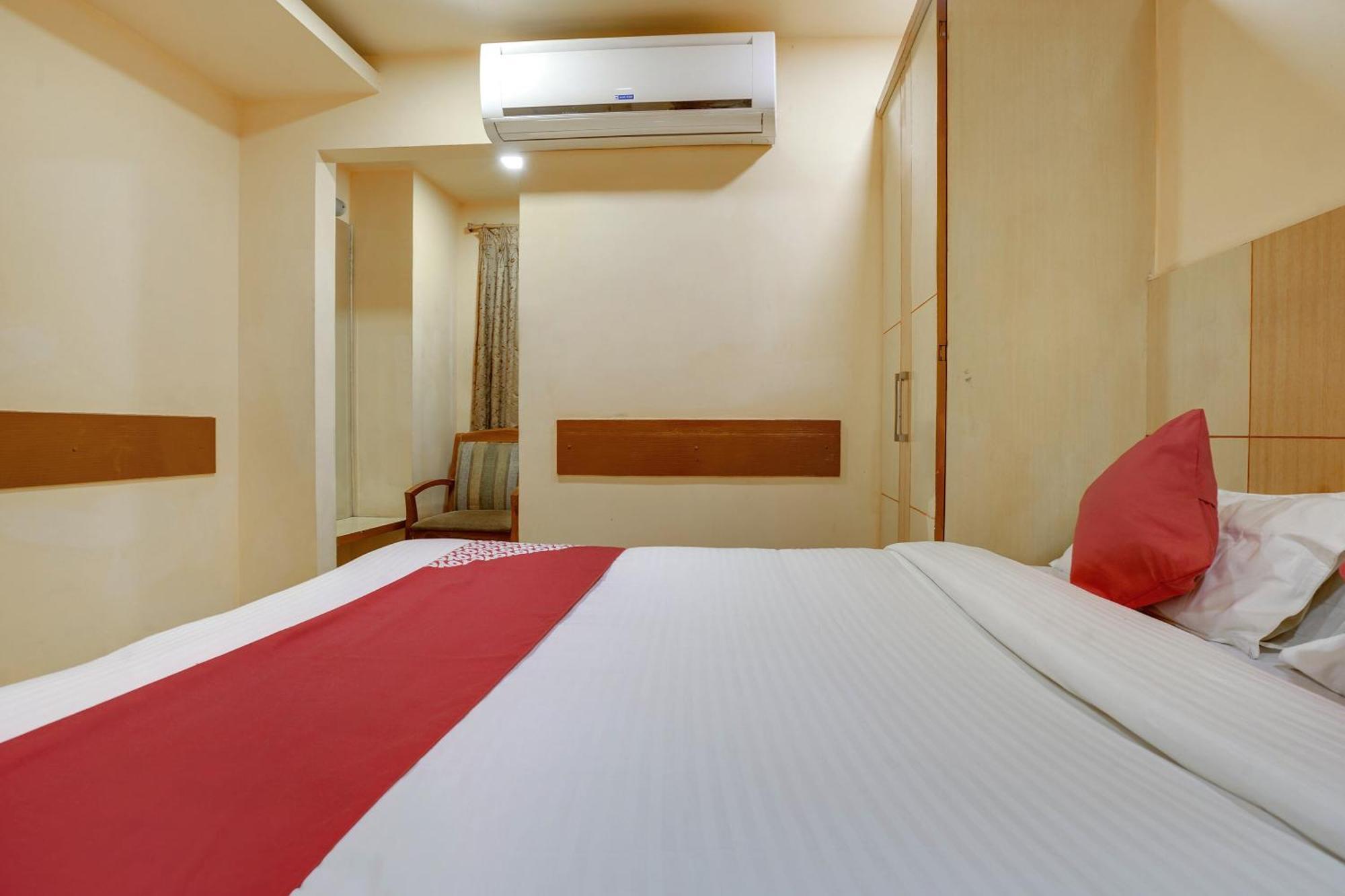 Hotel O Shanta Residency Lodge Sururnagar Екстер'єр фото