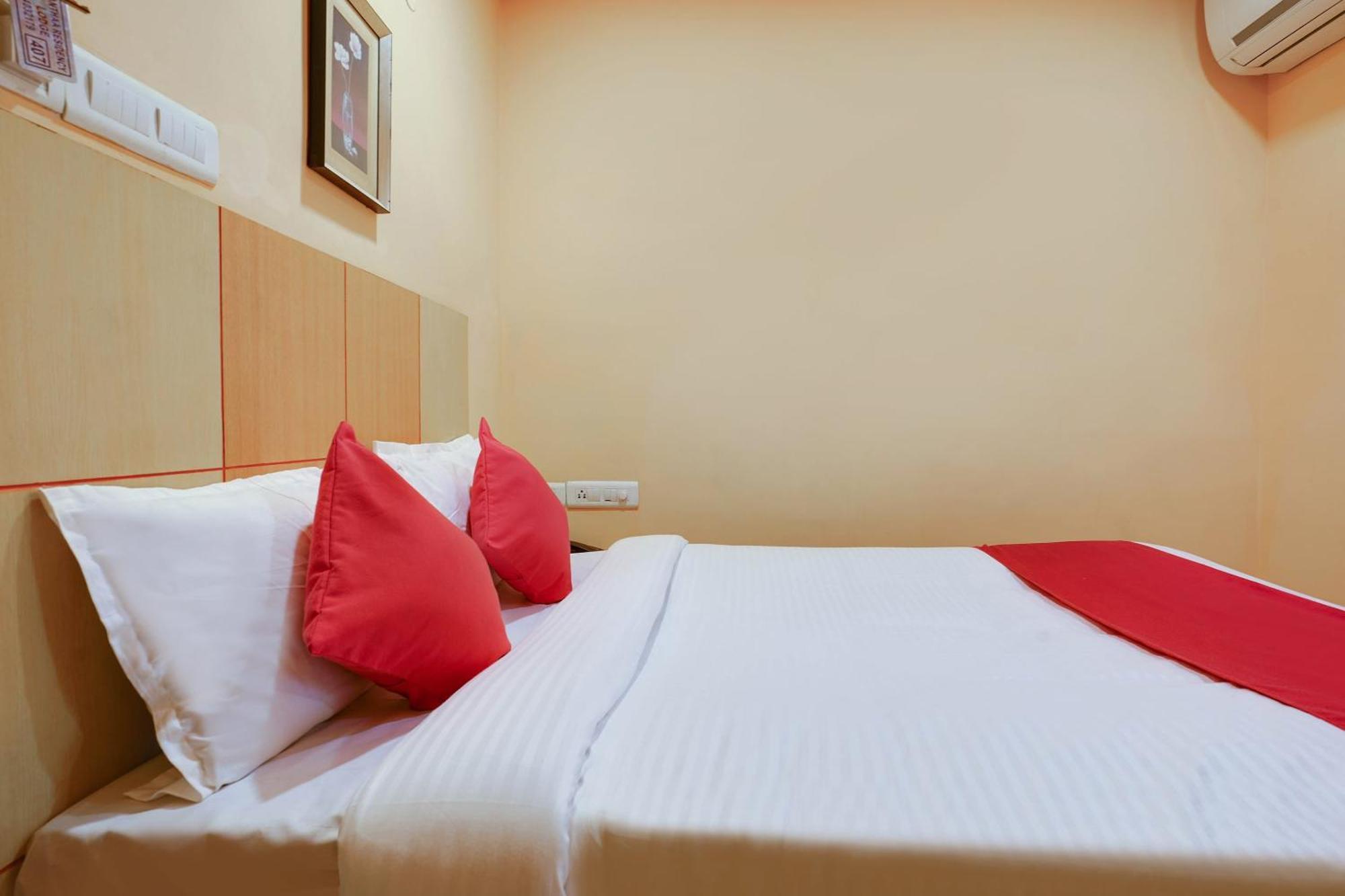 Hotel O Shanta Residency Lodge Sururnagar Екстер'єр фото